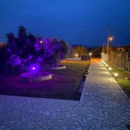 Alexandras House 아파트